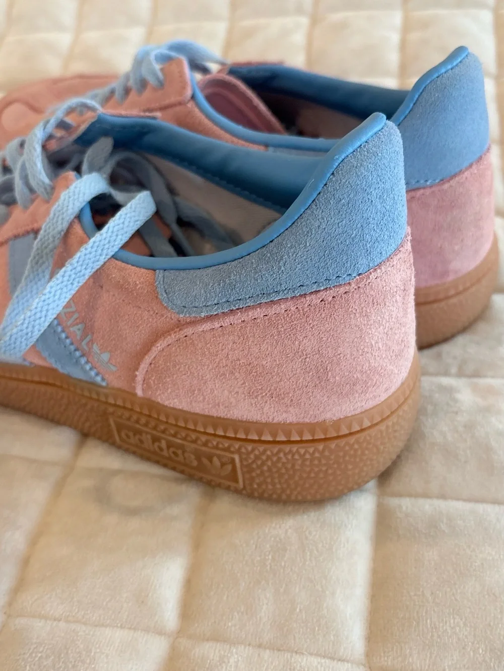 adidas Handball Spezial Semi Pink Spark Blue IG1974 Women Size 8.5 Suede Retro